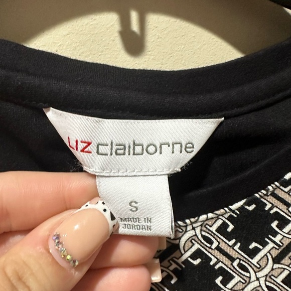 Women's Liz Claiborne dress shirt - Picture 2 of 3